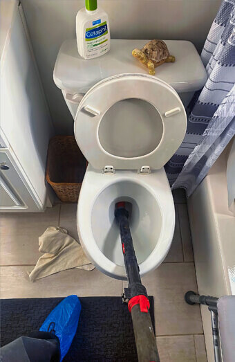 https://blockeddrainssorrento.com.au/uploads/2025/07/blocked-toilet-54169.jpg