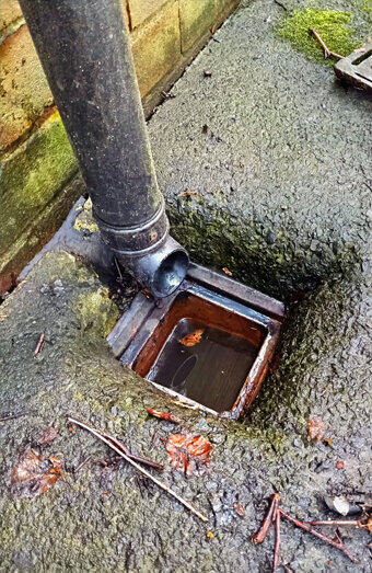 https://blockeddrainssorrento.com.au/uploads/2025/07/hero-blocked-sewers-10934.jpg