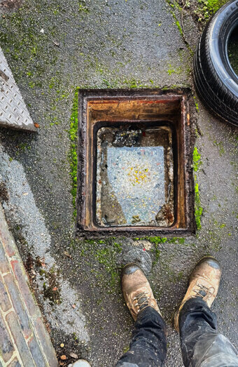 https://blockeddrainssorrento.com.au/uploads/2025/07/hero-blocked-sewers-23761.jpg