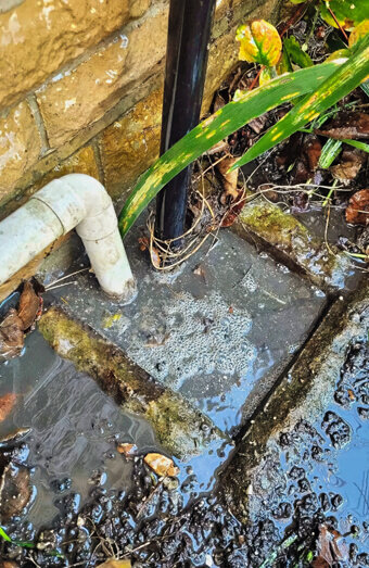 https://blockeddrainssorrento.com.au/uploads/2025/07/hero-blocked-sewers-51219.jpg