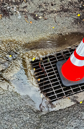 https://blockeddrainssorrento.com.au/uploads/2025/07/stormwater-drains-60987.jpg